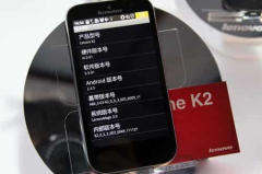 联想乐phonek2,经典四叶草界面，双核强机引领时尚潮流
