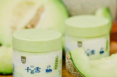 娱乐吃瓜酱千层雪,揭秘娱乐圈背后的甜蜜与苦涩
