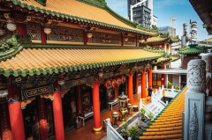 梦见寺庙里的算命先生什么意思呀,寺庙算命先生预示的深层含义