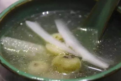椰子鸡火锅汤底用什么椰子比较好呢啊,椰子选择指南，解锁清甜鲜香的秘密