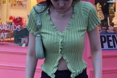 圆形身材怎样穿搭好看女生短发,打造圆润魅力风采